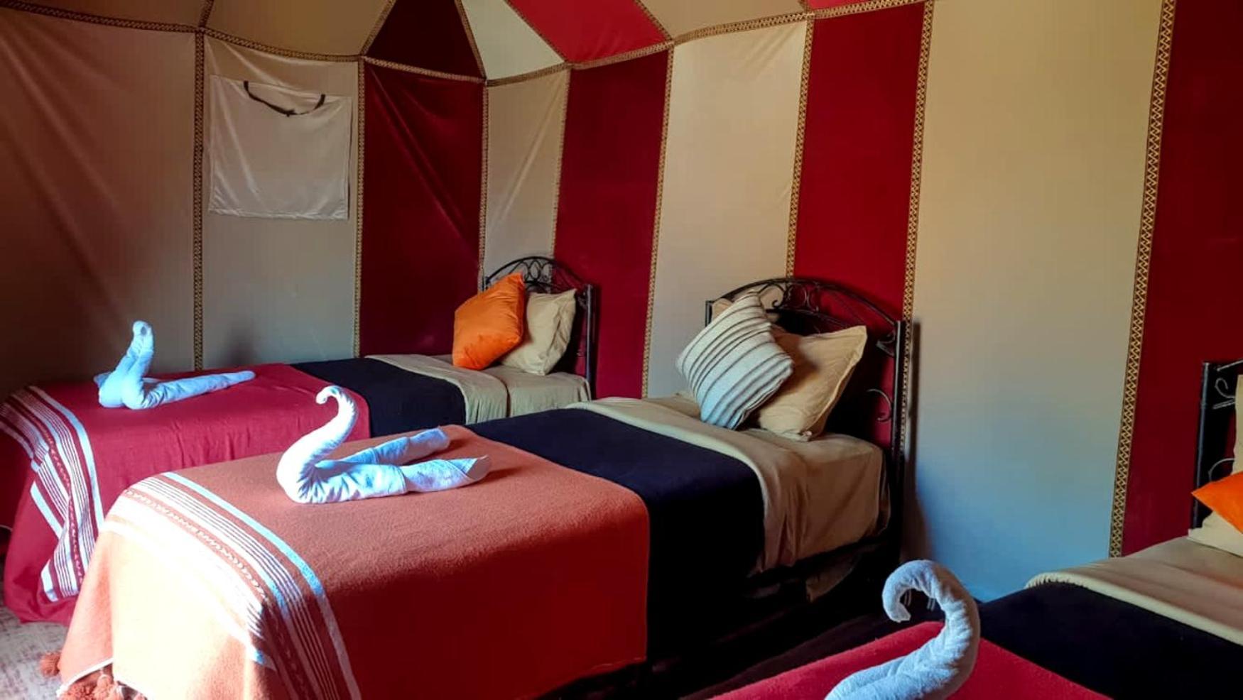 Bedouin Desert Camp Мерцуга Екстериор снимка
